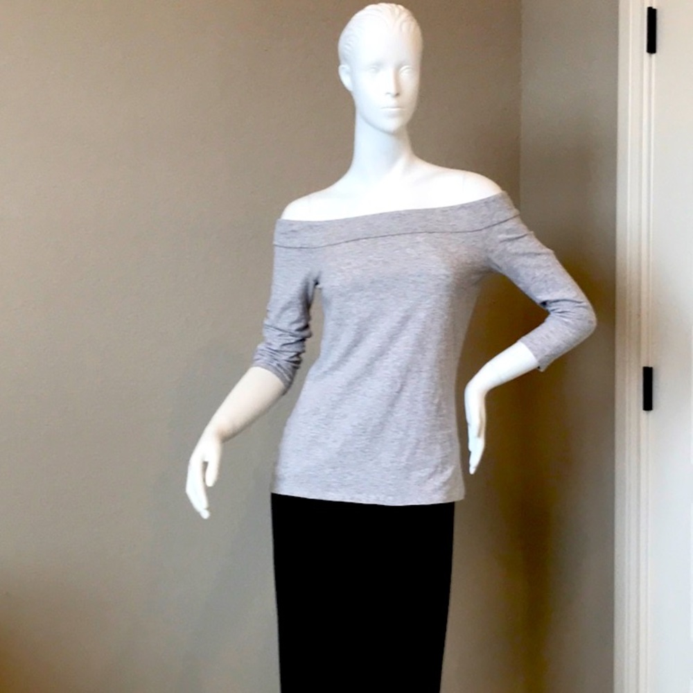 Off the shoulder light weight knit 3/4 sleeve.